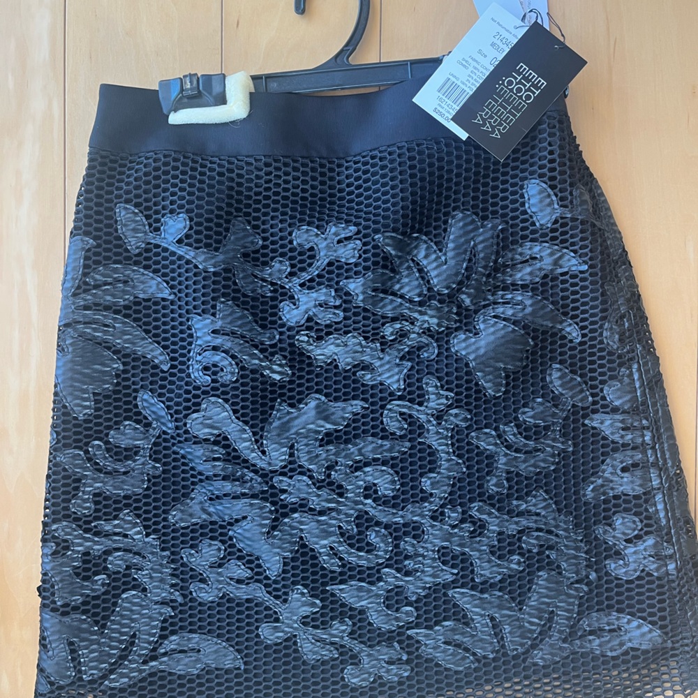 Black knee length Etcetera Skirt NWT